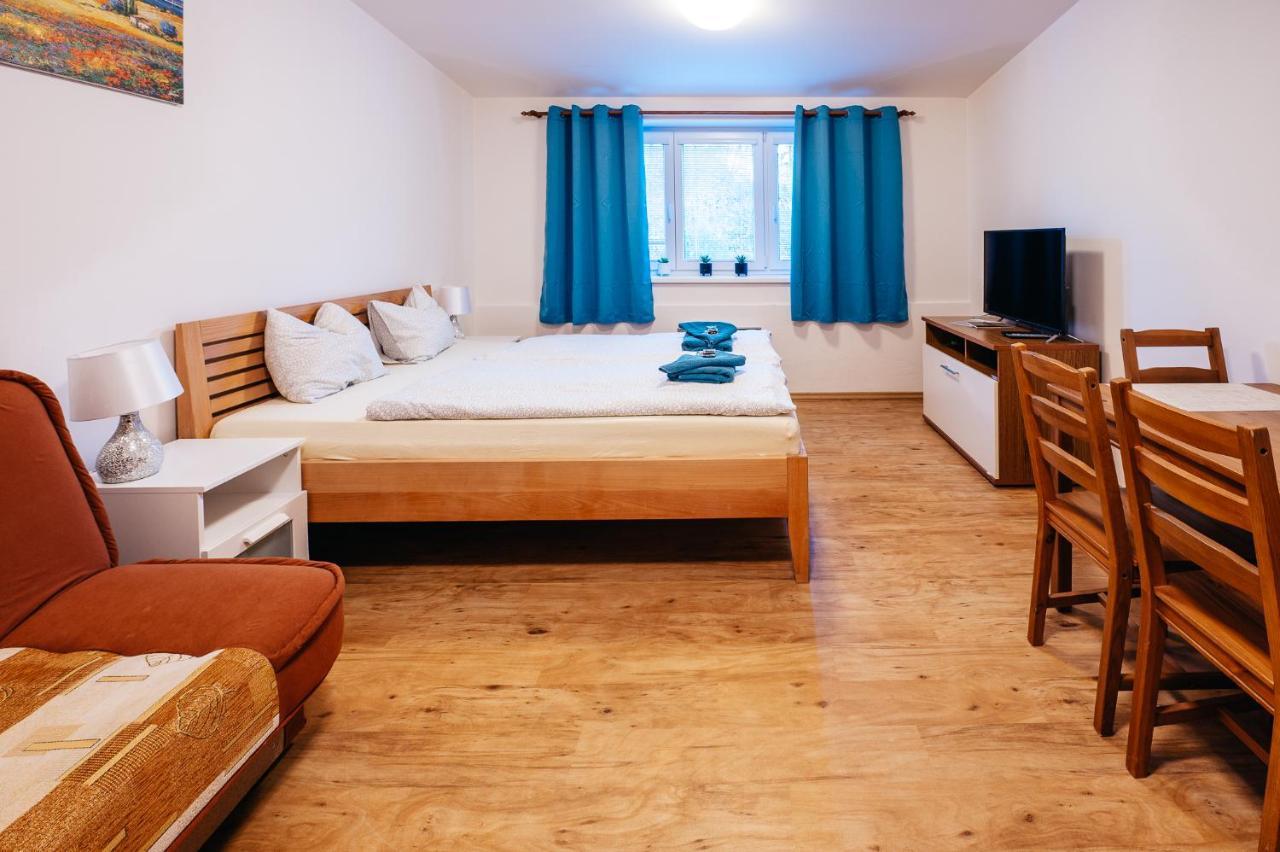 Lipno Nad Vltavou - Apartman 23 - Wifi, Parking, Netflix Luaran gambar