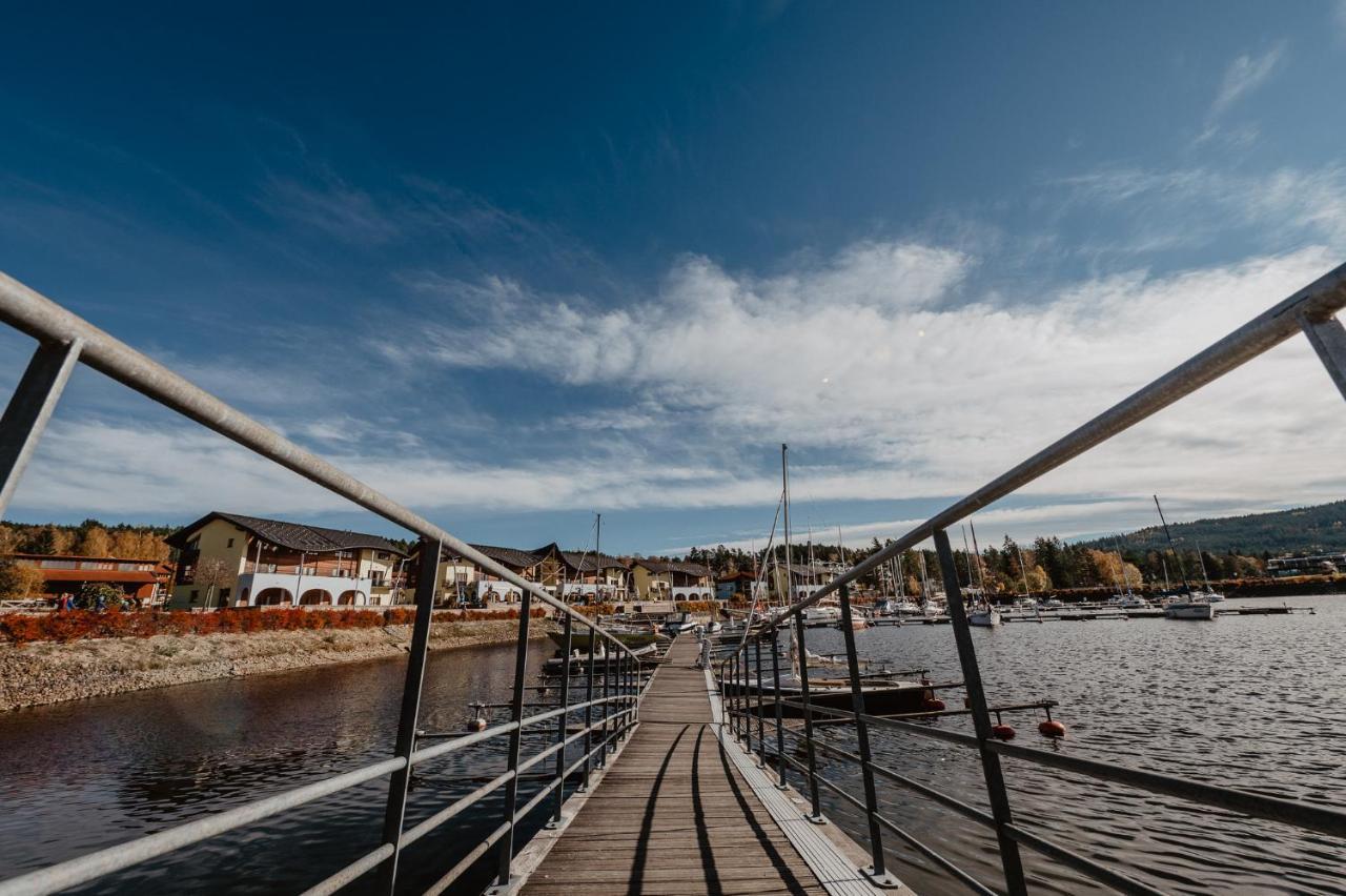 Lipno Nad Vltavou - Apartman 23 - Wifi, Parking, Netflix Luaran gambar