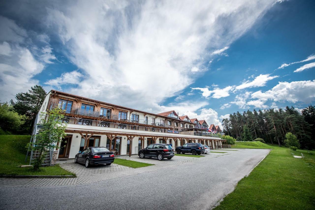 Lipno Nad Vltavou - Apartman 23 - Wifi, Parking, Netflix Luaran gambar